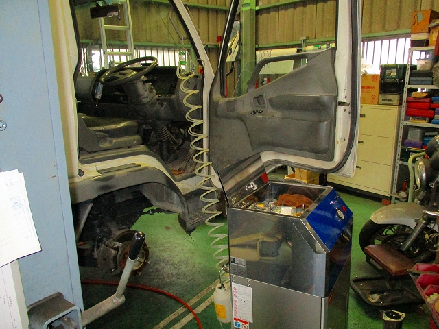 三菱ふそうキャンタートラックの修理は姫路のタイヨー